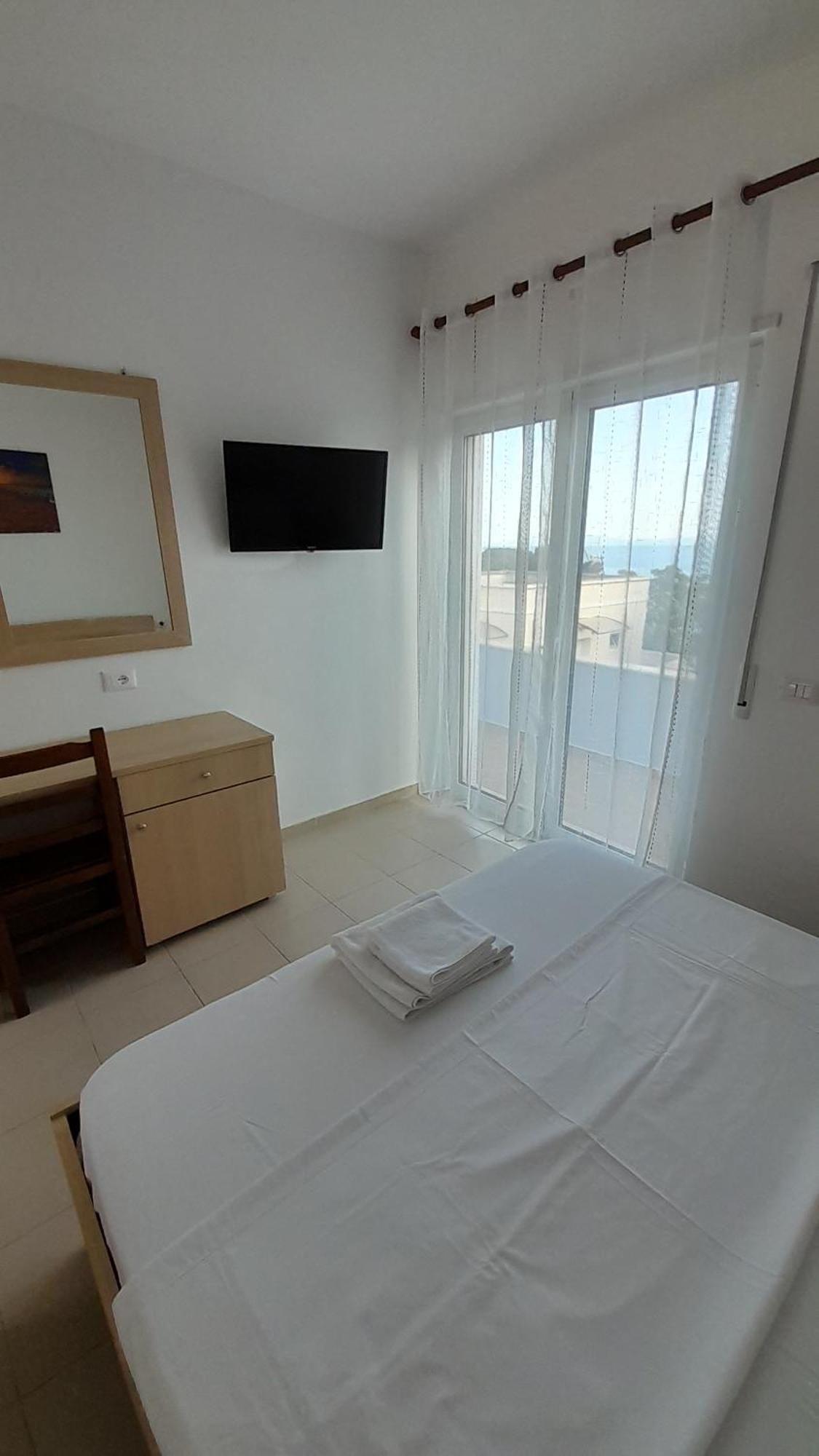 Elite 2 Kosta Hotel Dhermi Luaran gambar