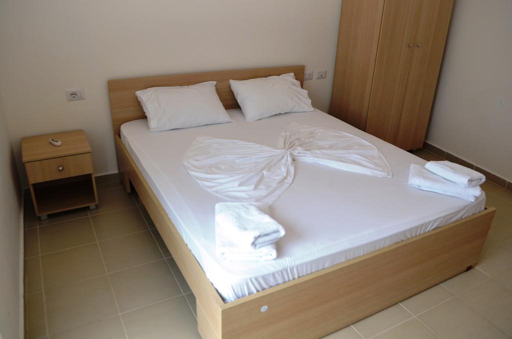 Elite 2 Kosta Hotel Dhermi Luaran gambar